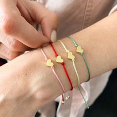 M A T E R I A L S:• Beads 18K Gold Plated• Cotton cord………………………………….SIZE• Heart: 6mm• Beads: 3.2mm aprox• Bracelet is adjustable 8 -12 ft Tiny Heart Bracelet, Cotton Cord Bracelet, Best Friend Bracelet, Bracelet Matching, Friend Bracelet, Gold Letter Necklace, Diy Rhinestone, Friend Bracelets, Macrame Knot