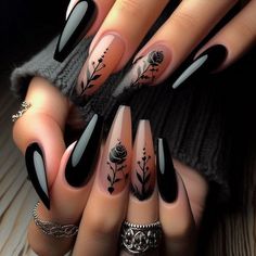 Acotar Inspired Nails, Gothic Wedding Nails, Black Coffin Nails Design, Mafia Nails, Black Nails Wedding, Black And White Nails, Gothic Nails, Goth Nails