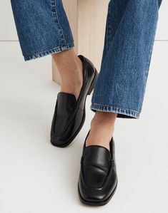 The Bennie Loafer in Leather Madrid Winter, Madewell Loafers, Classroom Bulletin Board, Comfortable Loafers, 90’s Aesthetic, Gucci Loafers, Business Casual Shoes, Madewell Shoes, Office Shoes