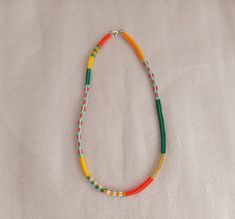 Handmade item Ships from a small business in Turkey Materials: Sand bead Chain style: Bead Style: Boho & hippie Necklace length: 45 Centimeters Handmade Rainbow Beaded Choker Necklaces, Handmade Rainbow Choker Beaded Necklaces, Handmade Heishi Beads Necklace With Round Beads, Handmade Rainbow Beaded Choker Necklace, Handmade Heishi Beads Necklaces, Woven Necklace, Colorful Necklace, Stil Boho, Hippie Necklace