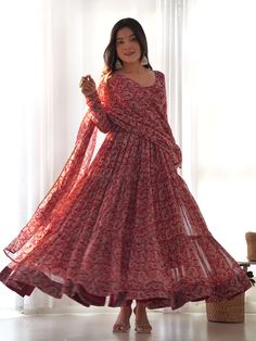 Printed Anarkali Suits, Georgette Anarkali Suits, Kalamkari Print, Georgette Anarkali, Desi Fashion Casual, Anarkali Gown, Bridal Lehenga Choli, Anarkali Suit, Anarkali Dress