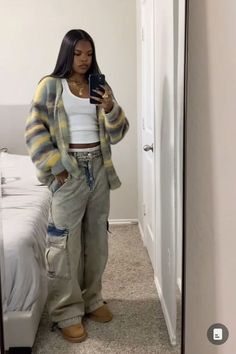 Smart Streetwear Women, Streetwear Girls Outfit, Tomboy Streetwear Outfits, 90s Fashion Tomboy, Tomboy Outfits Women, Athletic Tomboy Outfits, Girly Tomboy Outfits Summer, Masc Outfits Black Women, Tomboy Femme Style Outfits Classy