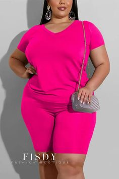 Fisdy - Stylish Army Green V-neck T-shirt and Shorts Ensemble for Casual Fashion Plus Size Post, Look Rose, Big Women Fashion, Plus Size Romper, Curvy Women Outfits, Top Pants Set, Plus Size Clothes, Gym Workout Tips, Workout Tips