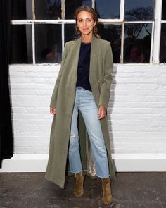 Green Peacoat, Looks Jeans, Look Jean, Outfit Chic, Black Lace Blouse, Green Coat, Winter Trends