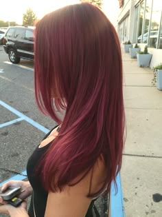 Wine Hair, Red Hair Inspo, Cherry Hair, Hair Color Streaks, Hair Streaks, Hair Dye Ideas, Pretty Hair Color, Burgundy Hair