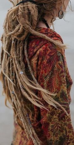 Dreads Care, Dreadlocks Girl, Hair Dreads, Dreadlocks Styles, Dreadlocks Braids, Dread Accessories