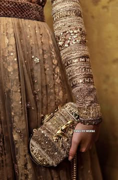 Sabyasachi Embroidery, Sabyasachi Gown, Sabyasachi Lehenga Cost, Sabyasachi Collection, Seema Gujral, Sabyasachi Sarees, Sabyasachi Lehenga, Handmade Wedding Gifts, Sabyasachi Jewellery