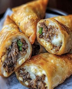 Ground Beef Recipes For Dinner, Good Eat, Yummy Comfort Food, Food Recepie, Beef Recipes For Dinner, Egg Rolls, Food Obsession, Interesting Food Recipes, Pretty Food