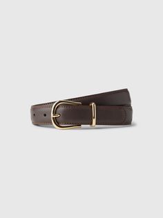 Smooth vegan leather belt.  Gold round buckle at front.  Width: 1" For more fit and sizing info, check out our Size Guide. Brown Belts Women, Brown Belt Aesthetic, Brown Belt Women, Brown Belt Outfit, Belts Aesthetic, Belts Brown, 2025 Style, Simple Belt, Wide Belts For Women