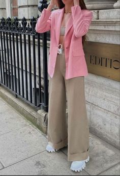 #outfits #outfitinspiration #outfitsideas Light Pink Blazer Outfit Work, Pink And Tan Outfit, Peach Blazer Outfit, Outfit Rosa, Khakis Outfit