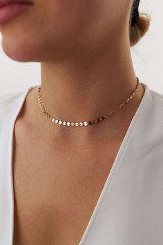 Our new simple and elegant circle chain choker necklaces, as always made in 14k solid gold. You can wear these necklaces with a free mind without worrying about water, perfume, or conditioner contact since real gold doesn't tarnish.★ Necklace Features (this listing is for a single necklace only)• Gold Kt: 14K Solid Gold (all pieces are stamped for authenticity)• Available Gold Color: Yellow Gold• Chain Width: 4.0 mm