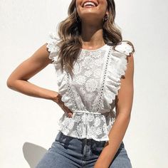 lace embroidery ruffled hollow out o neck peplum summer style white tops Top In Pizzo, Look Boho Chic, White Top Women, Womens Lace Tops, Summer Tank Tops, Tank Top Camisole, Lace Embroidery, Online Tops, Lace Tops