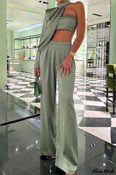 OliviaMark - Exquisites Zweiteiler-Ensemble mit rückenfreiem, asymmetrischem Halfter und langen Ärmeln Chic Trousers, Wide Leg Pant Suit, Two Piece Pants Set, Casual Wide Leg Pants, Woman Suit Fashion, Halter Neck Top, Solid Clothes, Loose Dress, Suit Fashion