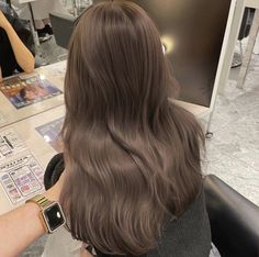 Ash Brown Hair Cool Tone, Hair Colour Ideas For Pale Skin, Light Brown Hair Pale Skin, Milky Brown Hair, Brunette Ash, Cool Tone Brown Hair, Coffee Hair Color, Ashy Brown Hair, Dark Ash Blonde Hair