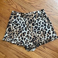 Nwot Urban Outfitters Cheetah Flowy Dress Shorts Size Small Super Cute And Flattering Flowy Dress Short, Cheetah Shorts, Urban Outfitters Shorts, Dress Shorts, Flowy Dress, Body Works, Bath And Body Works, Favorite Outfit, Black And Brown