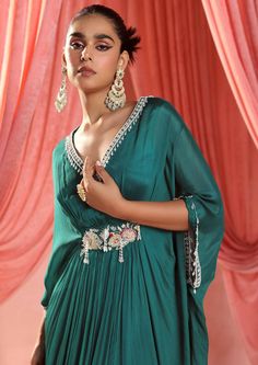 Full length draped kaftan, embellished on the neckline, sleeves and waist. Draped Kaftan, Fairytale Dress, Custom Tailoring, Asian Fashion, Emerald Green, Custom Sizing, Full Length, Emerald, Chiffon