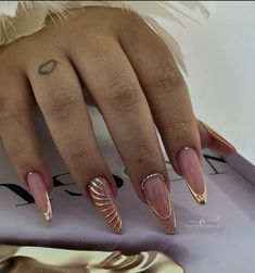 Pink Birthday Nails Almond, Complex Nail Art, Birthday Nails Almond Shape, Corporate Nails, Moody Nails, Nashville Nails, Girly Acrylic Nails, Casual Nails