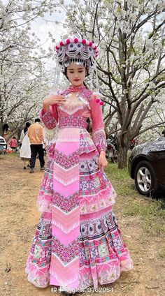 Hmong Dress, Sea Fashion, Hmong Fashion, Hmong Clothes, East Timor, Design Outfit, Clothing Reference, Character Clothing, Dance Ideas