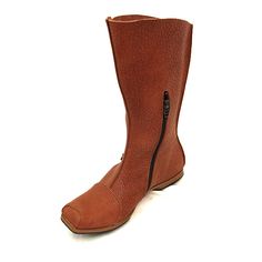 Women's Cydwoq Boot *Slight color variations possible--call for leather-related inquiries. Cydwoq Shoes, Black Brick, Green And Brown, Clogs, Color Variations, Extra Large, Vintage Ladies, Shoe Bag, Boots