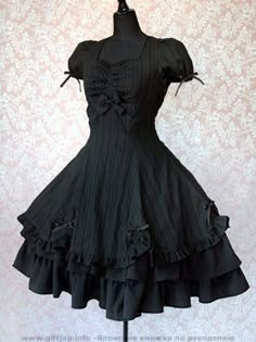 Black Lolíta Dress Black, Black Kawaii Costume Dress, Black Victorian Dress With Lace Trim, Black Gothic Dress With Doll Collar, Dark Lotila Fashion, Goth Lotila Dress, J Fashion, Closet Fashion