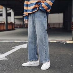 Young Mens Fashion, Pants Denim, Casual Wide Leg Pants, Fashion Mood Board, Loose Pants, Boys Jeans, Back To School Outfits, Denim Pant, School Outfits