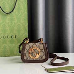 Size: 11.5cm*9cm*3cm It comes with Dust box, Care manual, Tag, and Paper bag. Gucci Women, Gucci Bag, Clutch Bag, Paper Bag, Bag Lady, Things To Come, Tote Bag, Shoulder Bag, Gucci