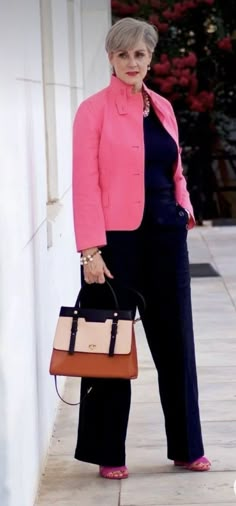 Old Women Fashion, Hot Pink Jacket, Outfit Informal, Style At A Certain Age, Pink Jacket, Style Mistakes