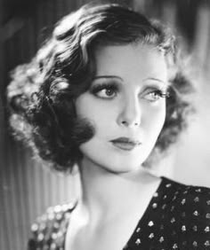 Visual model for "Claire" character 1930s Makeup, Oud Hollywood, 1930s Hair, Loretta Young, Blowing In The Wind, Look Retro, Vintage Versace, Vintage Portraits