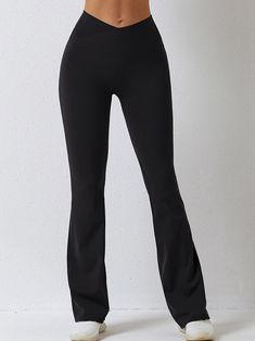 PRODUCT FEATURES: Flare Leggings Breathable.? quick-dry. moisture absorption. Wear-tested by our in-house team for the perfect fit. FABRICATION: 78% Nylon 22% Spandex Sweat-wicking technology that can remove moisture from your body BRA BODY LENGTH: S?- 108cm (42.5inch) M?- 109cm (42.9inch) L?- 110cm (43.3inch) XL-111cm(43.7inch) Body Bra, Body Skirt, Slip Shorts, Strapless Bandeau, Flare Leggings, Black Khakis, Plus Size Swimwear, Tennis Skirt, Sports Leggings