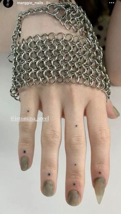 #BEAUTY, #RELATIONSHIPS #Fashion #Animals #Outfits #Winter Outfits #Animals Moss Nails, Finger Tattoo Designs, Witchy Nails, Retro Nails, Handpoke Tattoo, Shape Nails, Punk Nails, Gothic Nails, Bead Charms Diy