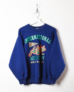 Label size N/A Recommended size Small How it fits Boxy Pit to pit 24″ Shoulder to bottom 25″ Flaws Photos show marks if any Material Cotton mix Era 90s Colour Navy Skater Brands, Skater Aesthetic, 90s Colors, Tracksuit Tops, Y2k Skater, Rugby Shirt, Short Shirts, Vintage Adidas, Label Sizes