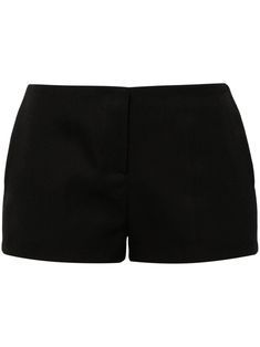 black virgin wool tailored design low-rise concealed front button, hook and zip fastening two diagonal pockets to the sides two rear welt pockets full lining thigh-length Black Trouser Shorts, Short Black Shorts, Black Short Pants, Black Mini Shorts, Short Noir, The Attico, Dress Shorts, Yoko London, Tailored Shorts