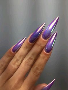 Purple Stiletto Nails, Color Changing Gel Polish, Purple Chrome Nails, Stilleto Nails Designs, Viral Makeup, Aurora Nails, Witchy Nails, Cold Side