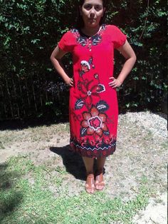 Long red Polynesian dress,red,black,dress African Maternity, African Maternity Dresses, Polynesian Dress, Red Black Dress, Poncho Tops, Long Red, Knitted Poncho, Dress Measurements, Dress Red