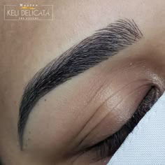 Upward Eyebrows Shape, Soft Arch Brows, Eyebrow Arch Shape, Henna Eyebrows, Straight Eyebrows, Eyebrow Design, Hd Brows