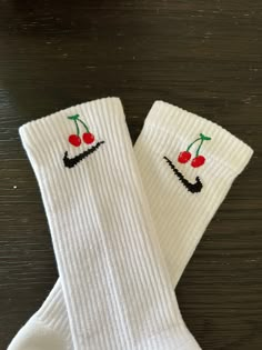 cherry socks with cherries paired together. These cute socks are trendy with medium size bright red strawberries with yellow speckles. The cherry embroidery is cute design that makes a pop of color statement. Imagine a cherry field on top of your crew socks, spring/summer vibes whenever you wear a pair.  SIZE M (6-10 WOMEN, 6-8 MEN) L ( 10-13 WOMEN, 9-12 MEN) The design is embroidered on the outer side of each sock. NOT on both sides of 1 sock. If you want it on both, please reach out and will r Branded Socks Design, Cherry Stuff, Cherry Accessories, Cherry Socks, Christmas Sweatshirt Ideas, Aesthetic Socks, Cherry Embroidery, Socks Nike, Embroidery Cute