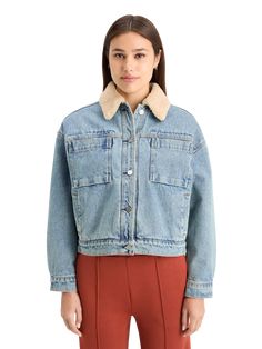 Elevate your denim game with our Sherpa Collar Washed Denim Jacket. This isn't just a jacket; it's a statement. With its cozy sherpa collar and that perfectly worn-in wash, it's the ultimate layer for those looking to mix warmth with rugged charm. 100% Cotton 100% Polyester Wash - 30 Degrees Normal Imported Fall Denim Outerwear With Corduroy Collar, Denim Outerwear With Corduroy Collar For Fall, Casual Denim Jacket With Corduroy Collar, Collared Denim Blue Jacket For Winter, Collared Denim Jacket For Winter, Winter Collared Denim Jacket, Medium Wash Collared Outerwear For Winter, A Jacket, Washed Denim