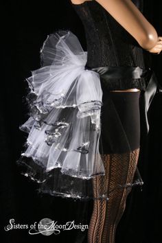 Possible Bottom to Halloween costume Fitted Petticoat With Attached Cancan For Dance, Halloween Corset With Attached Cancan For Costume Party, Fitted Fantasy Costume Accessories For Carnival, Gothic Petticoat For Halloween Party, Costume Petticoat With Attached Cancan, Gothic Ruffled Petticoat For Party, Halloween Ruffled Petticoat For Party, Gothic Halloween Party Petticoat, Halloween Party Petticoat With Ruffles