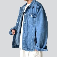 Step out in vibe with our 2023 Spring-Summer Collection street men's jean jacket. With its oversized, buttoned closure design, it offers the perfect blend of vintage allure and modern street trend. Show off your bold fashion sense with the audacious natural hem and luxe denim fabric, while the exquisite zipper closure ensures you look impeccable and feel it, too.Discover These Street Style Features: Retro Meets Modern: Revel in a creation that effortlessly infuses bygone elegance into modern-day Jean Jacket Men, Closure Design, Oversized Denim Jacket, Vintage Denim Jacket, Street Trends, Jackets Online, Street Chic, Vintage Pattern, Bold Fashion