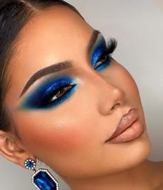 Eyes Hazel, Drag Make-up, Eyebrows Makeup, Dramatic Eye Makeup, Eyes Green, Beautiful Eye Makeup, Dramatic Makeup, Eye Makeup Designs