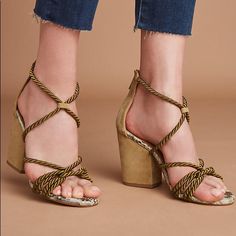 Fancy Heeled Sandals With Rope Details Giving Unique Look. Romantic Soft Summer, Slippers Heels, Fancy Heels, Rope Sandals, Vogue Vintage, Designer Footwear, Anthropologie Shoes, Lace Up Sandals, Heel Sandal