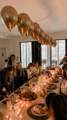 Unique Birthday Celebration Idea 17. Geburtstag, 24th Birthday, Birthday Brunch, Golden Birthday, בר מצווה, Birthday Table