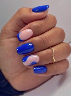 Royal Blue Biab Nails, Gel Nail Designs Royal Blue, Simple Royal Blue Nail Designs, Short Acrylic Nails Homecoming, Cool Square Nail Designs, Nails Royal Blue Short, Simple Nail With Gem, Divorce Nail Designs, Royal Blue Nails Designs For Prom