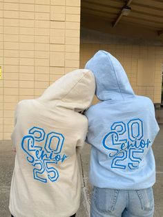 Senior Sweatshirts Ideas 2025, Class Merch Ideas, Senior Outfit Ideas For School