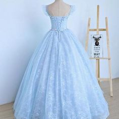 Blue Dress With Pearls, Light Blue Sweet 16, Winter Sweet 16, Sweet 16 Dresses Long, Dream Wedding Beach, Sweet 16 Party Dress, 18th Birthday Dress, Dress Pro, Blue Sweet 16