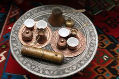 Turkish Coffee Bosnian Coffee, Armenian Coffee, Arabian Coffee, Bosnian Recipes, Bosna I Hercegovina, Coffee Meeting, Turkish Coffee Set, Coffee History