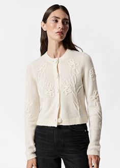 Floral-Appliqué Knit Cardigan - Ivory - Cardigans - & Other Stories US Winter 2024 Fashion Trends, Soft Autumn Color Palette, Winter 2024 Fashion, Autumn Color Palette, Ivory Cardigan, Waistcoat Dress, Seasonal Color Analysis, Slogan Tshirt, Knit Outerwear