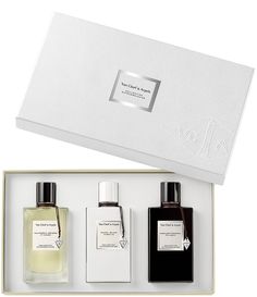 Experience the luxurious world of Van Cleef & Arpels' Collection Extraordinaire with a trio discovery fragrance gift set. This splendid compilation is a perfect blend of sophisticated scents&#x2C; designed with the utmost care and attention. With Van Cleef & Arpels&#x2C; you're not just wearing a fragrance&#x2C; but an expression of elegance and style.The Collection Extraordinaire gift set features three distinctive fragrances&#x2C; each encap Best Gift Baskets, Fragrance Cologne, Travel Perfume, Interactive Stories, Professional Decor, Watch Gift, Gift Sets For Women, Luxury Perfume, Fragrance Gift