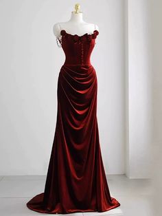 Fitted Velvet Evening Dress For Prom, Velvet Fitted Evening Dress For Prom, Velvet Prom Evening Dress, Sleeveless Fitted Velvet Wedding Dress, Fitted Velvet Prom Dress, Floral Prom Dress, Prom Dress Elegant, Velvet Evening Dress, Elegant Birthday Party