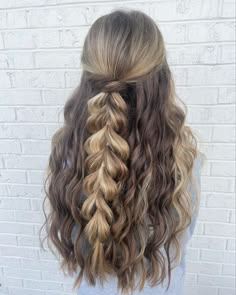 Down Dos For Medium Hair Prom, Senior Hoco Hairstyles, Hair Styles For Homecoming Long Hair, Hoco Braided Hairstyles, Medium Hair Homecoming Styles, Hoco Hairstyles Half Up, Hoco Hairstyles For Thick Hair, Long Hair Hoco Hairstyles, Braid Hoco Hairstyle